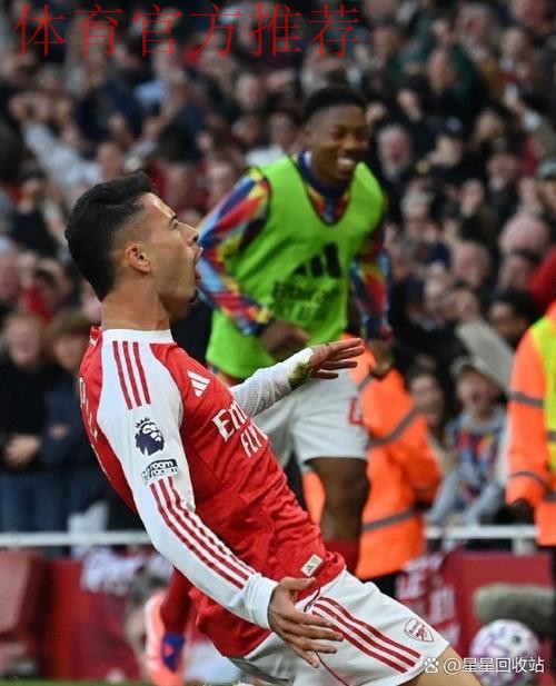 68分钟被换！利物浦1.5亿标王让斯洛特死心：5项数据挂零 评分6.5